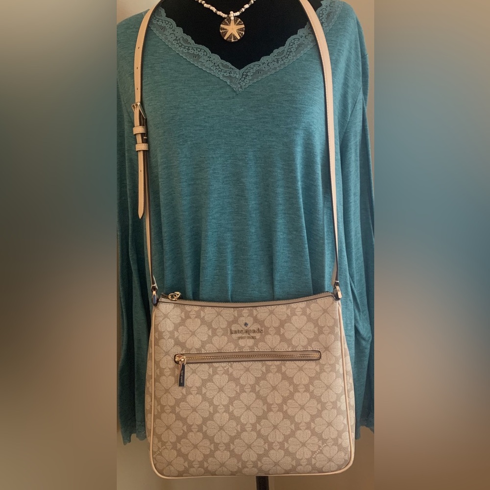 Kate Spade Signature Spade Flower Large Swingpack Crossbody
